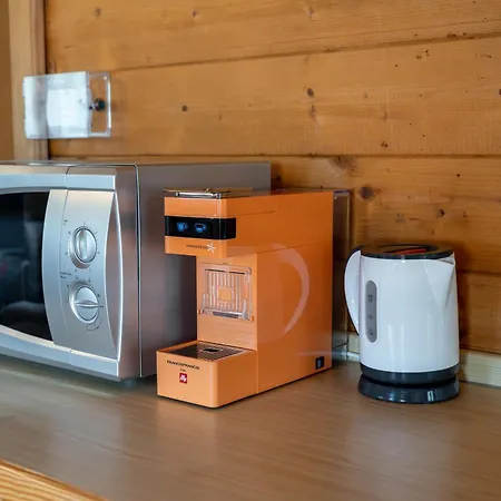 Alpehytte Fonte - Wi-fi, Netflix, Barbecue, Parking Space, A 3 Minuti Dallo Zoncolan *