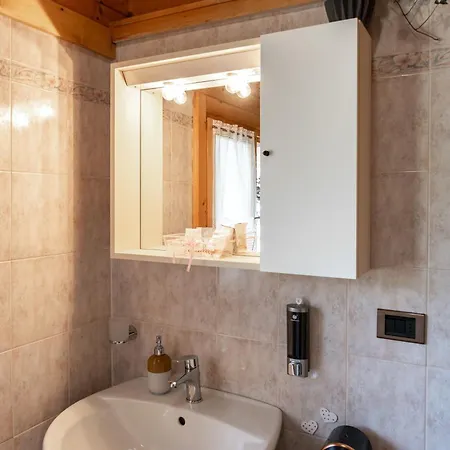 Fonte - Wi-fi, Netflix, Barbecue, Parking Space, A 3 Minuti Dallo Zoncolan Alpehytte *